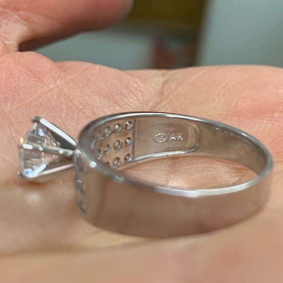 New 2.85 Ct 14k white Gold Round Engagement Ring - Picture 6 of 8